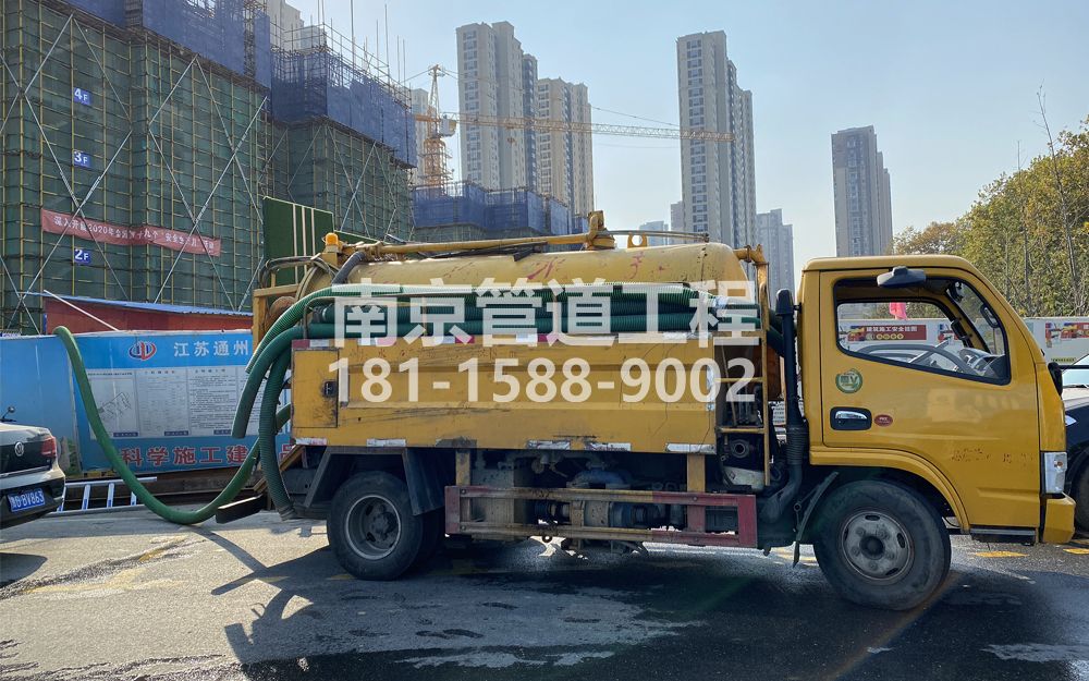 265光华路建筑工地抽粪